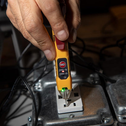 Klein Tools NCVT2PKIT Non-Contact Voltage Tester with Outlet Tester